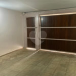 Casa Térrea com Acabamento em Tijolo Aparente e Quintal Amplo - Próximo ao Shopping Iguatemi