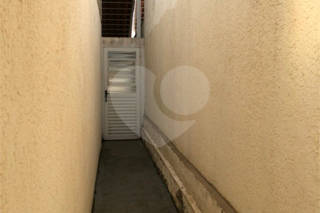 Casa térrea para venda no condomínio fechado Moradas III