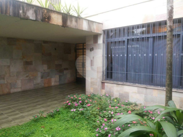 Sobrado à venda com 3 quartos, sendo 1 suíte,  em Granja Julieta, São Paulo, SP