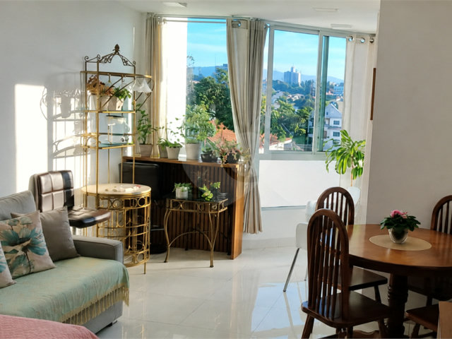Apartamento à venda com 2 quartos, sendo 1 suíte,  em Santana, São Paulo, SP