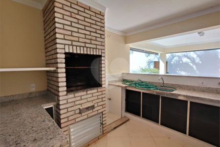 Casa à venda com 5 quartos, sendo 1 suíte,  em Jardim Colombo, Itapetininga, SP