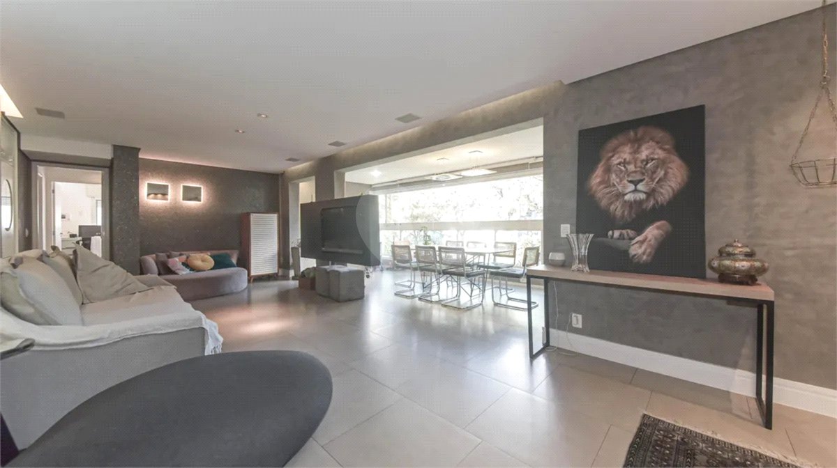Apartamento à venda com 3 suítes em Vila Gertrudes, São Paulo, SP