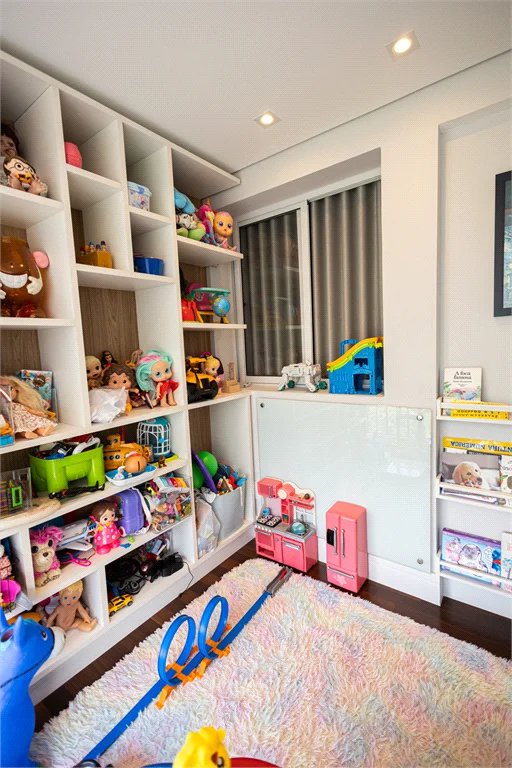 Apartamento à venda com 5 quartos, sendo 4 suítes, em Parque Reboucas, São Paulo, SP