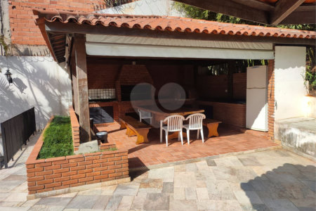 Apartamento à venda com 4 quartos, sendo 2 suítes,  em Vila Andrade, São Paulo, SP