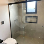 Casa à venda com 4 quartos, sendo 3 suítes, no condomínio Recanto dos Paturis, Vinhedo - SP