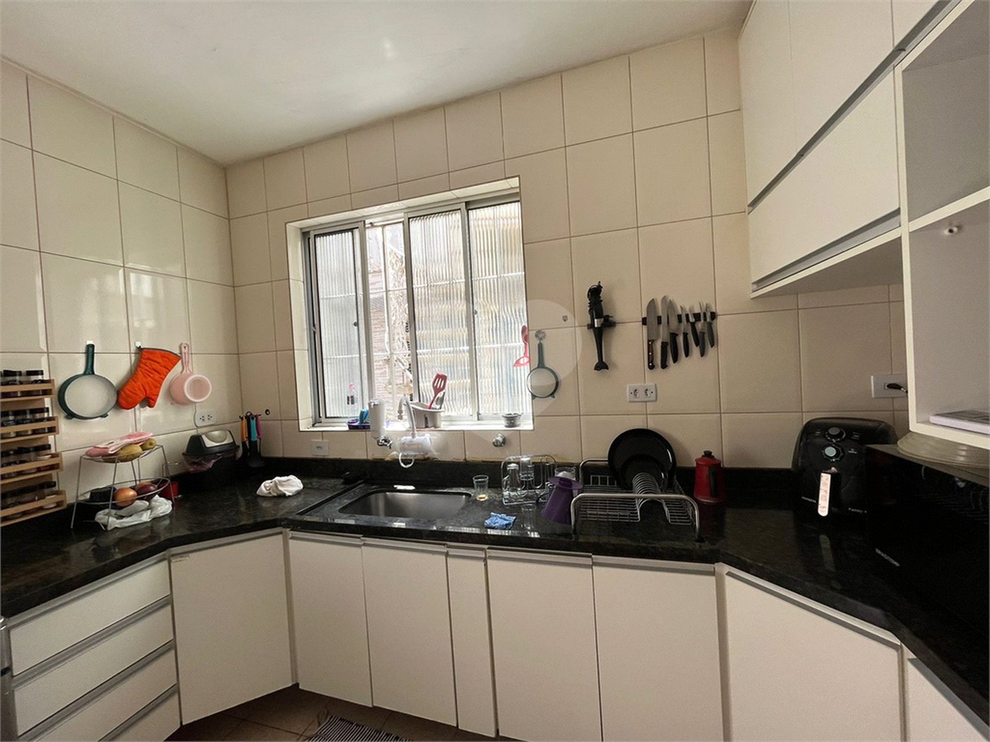 Sobrado à venda com 3 quartos, sendo 1 suíte, em Vila Paulicéia, São Paulo, SP