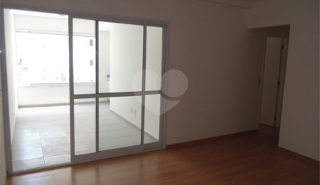 Apartamento à venda com 2 quartos, sendo 1 suíte,  em Condomínio Royal Park, São José dos Campos, SP