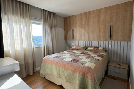 Apartamento à venda com 3 quartos, sendo 1 suíte, em Vila Mogilar, Mogi das Cruzes, SP
