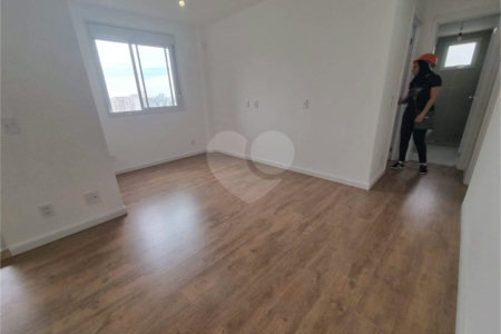 Apartamento à venda com 2 quartos, sendo 1 suíte, em Parque São Jorge, São Paulo, SP