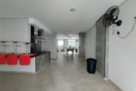 Apartamento à venda com 2 quartos em Vila Anastácio, São Paulo, SP