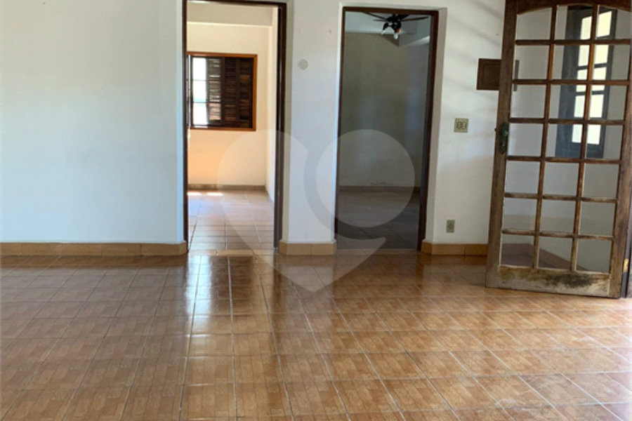 Casa à venda com 3 quartos em Horto Florestal, São Paulo, SP