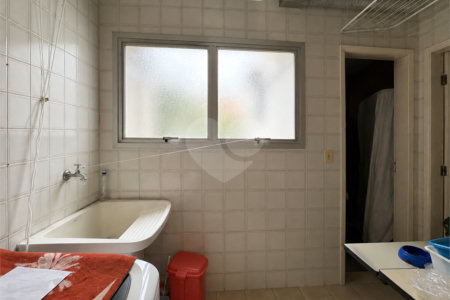 Apartamento à venda com 3 quartos, sendo 1 suíte, em Jardim Marajoara, São Paulo, SP