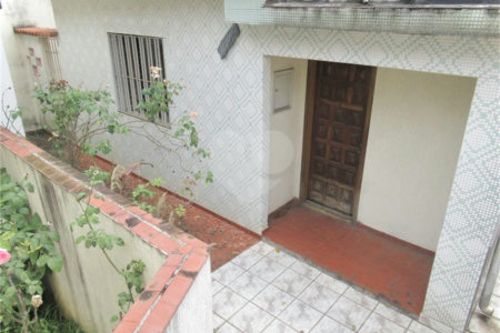 Sobrado à venda com 3 quartos, sendo 1 suíte, em Vila Moraes, São Paulo, SP