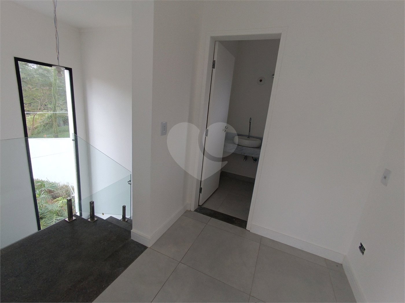 Casa à venda com 3 suítes no condomínio Altos de São Roque, São Roque - SP
