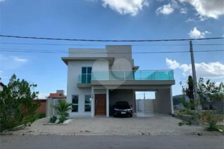 Casa à venda com 3 quartos, sendo 1 suíte, no condomínio Gran Ville São Venâncio, Itupeva - SP