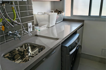 Apartamento à venda com 2 quartos, sendo 1 suíte,  em Jardim Caravelas, São Paulo, SP