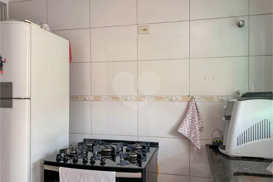 Sobrado à venda com 3 quartos, sendo 1 suíte, em Vila Mangalot, São Paulo, SP