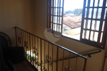 Casa à venda com 8 quartos, sendo 3 suítes, em Jardim Terceiro Centenário, Atibaia, SP