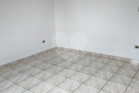 Sobrado à venda com 3 quartos, sendo 1 suíte, em Ressaca, Atibaia, SP