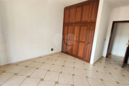 Casa à venda ou para alugar com 3 suítes no condomínio Villagio Capriccio, Louveira - SP