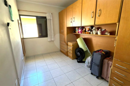 Sobrado à venda com 3 quartos, sendo 1 suíte, em Vila Darli, São Paulo, SP