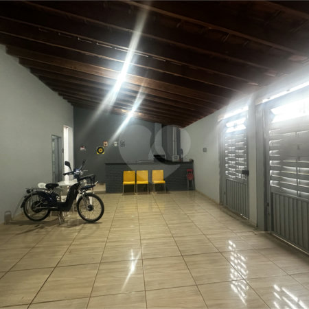 Casa à venda com 3 quartos, sendo 1 suíte,  em Jardim Alvorada, Três Lagoas, MS