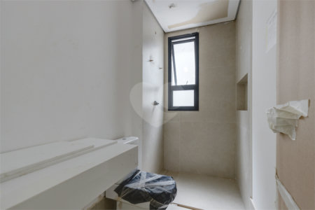 Casa à venda com 4 quartos, sendo 3 suítes, no condomínio Jardim Chapel, São Paulo - SP