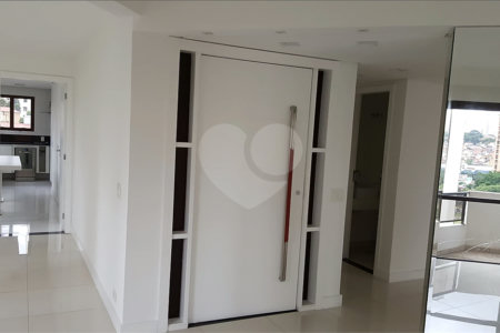 Apartamento à venda com 3 suítes em Jardim Vila Mariana, São Paulo, SP
