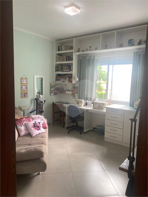 Casa à venda com 5 quartos, sendo 3 suítes, no condomínio Zuleika Jabour, Salto - SP