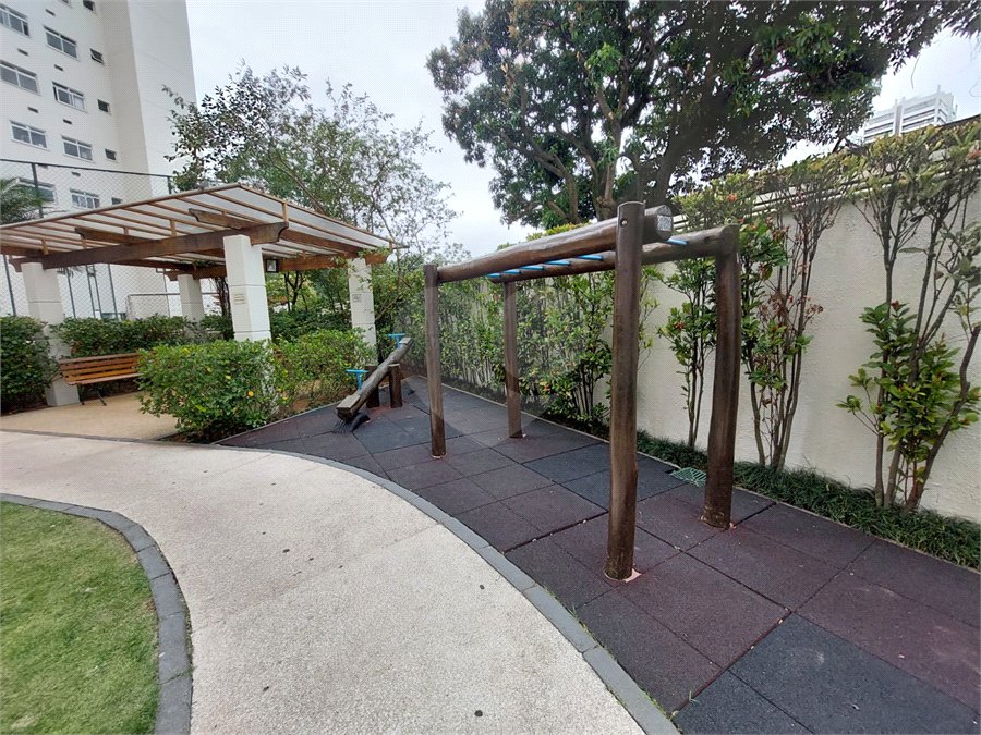 Apartamento à venda com 2 quartos em Vila Anastácio, São Paulo, SP