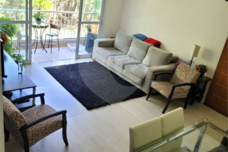 Casa à venda com 3 quartos, sendo 1 suíte, no condomínio Terrara, São Paulo - SP