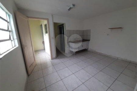 Sobrado à venda com 2 quartos em Vila Margarida, São Paulo, SP