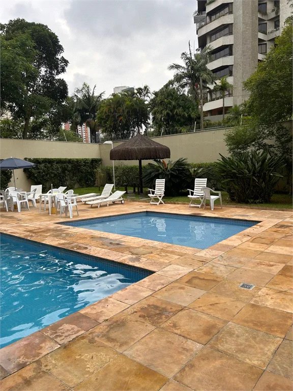 Apartamento à venda com 2 quartos, sendo 1 suíte, em Paraíso do Morumbi, São Paulo, SP
