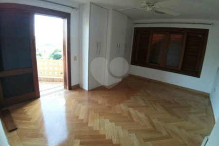 Casa à venda com 3 suítes em Nova Gardênia, Atibaia, SP