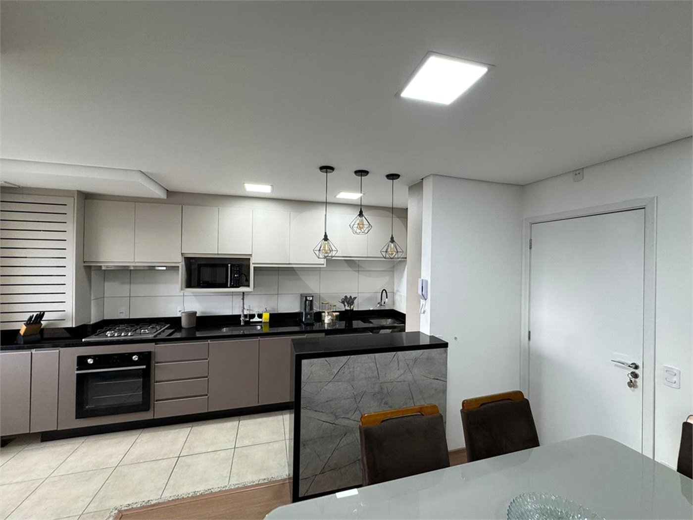 Apartamento à venda com 2 quartos, sendo 1 suíte, em Além Ponte, Sorocaba, SP