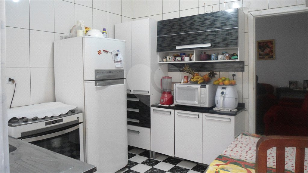 Sobrado à venda com 5 quartos, sendo 2 suítes,  em Vila Cidinha, Mogi das Cruzes, SP