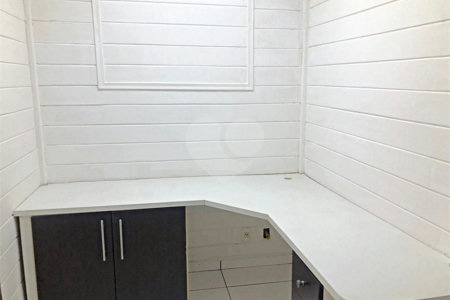 Casa à venda com 4 quartos, sendo 2 suítes, no condomínio Estância Marambaia, Vinhedo - SP