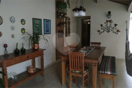 Casa Térrea à venda com 3 suítes em Super Quadra Morumbi, São Paulo, SP