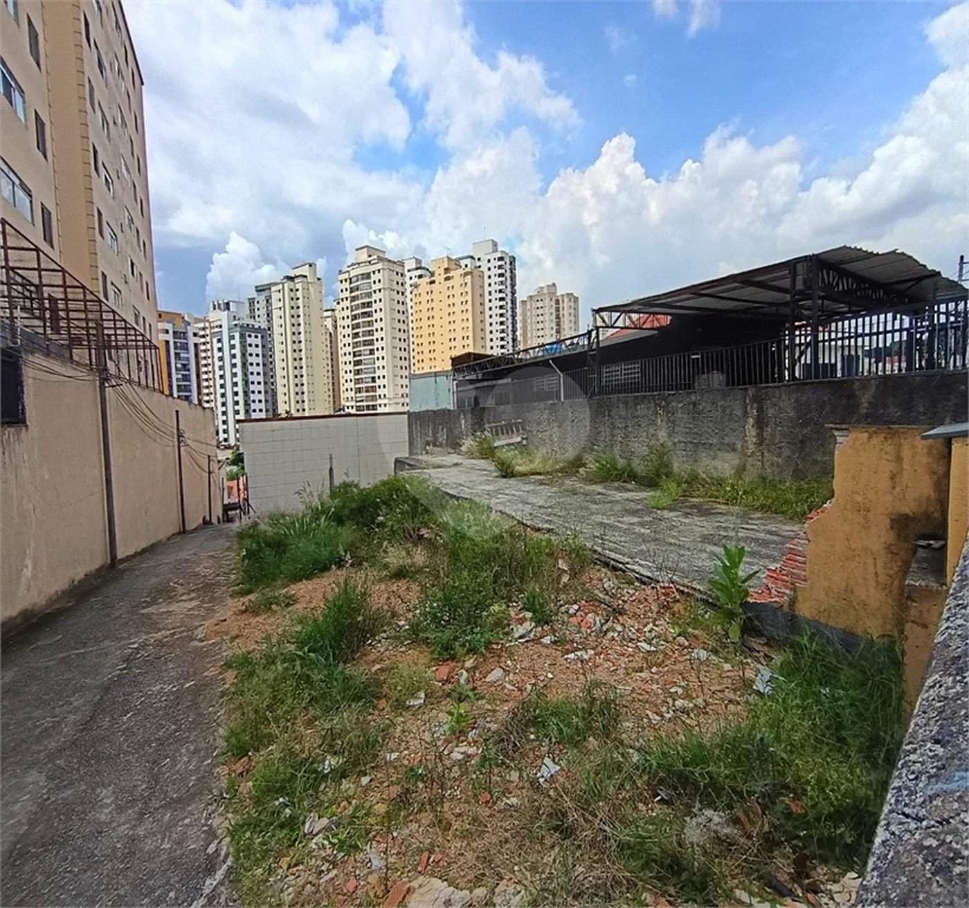 Terreno à venda em Chora Menino, São Paulo, SP
