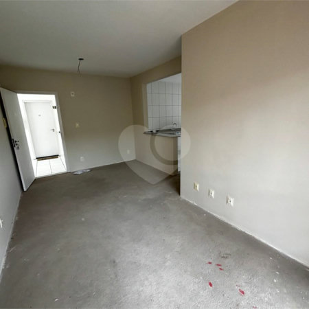 Apartamento à venda com 2 quartos em Guaraú, Salto, SP