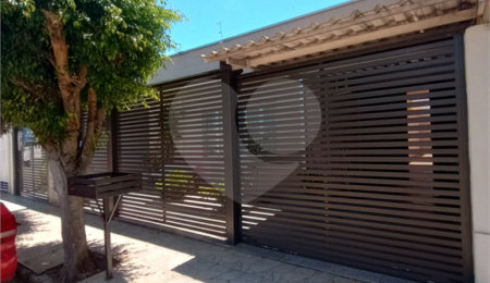 Casa à venda com 3 quartos no Centro, Itapetininga, SP