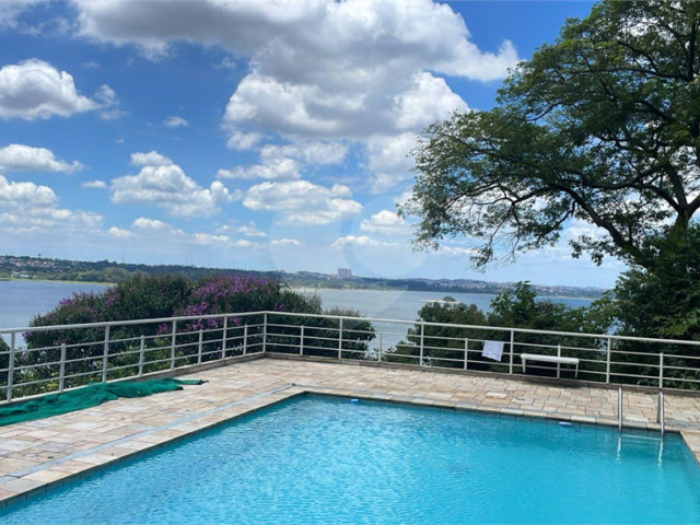 Casa de Vila à venda ou para alugar com 4 suítes em Guarapiranga, São Paulo, SP