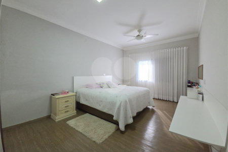 Casa à venda com 3 suítes no condomínio Village Ipanema I, Araçoiaba da Serra - SP