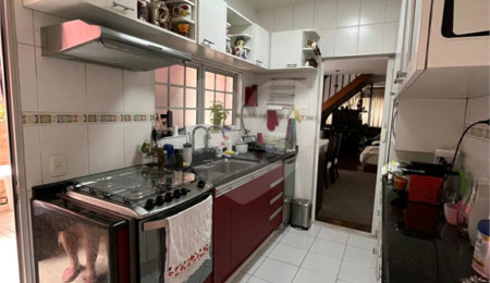 Sobrado à venda com 3 quartos, sendo 1 suíte,  em Brás, São Paulo, SP