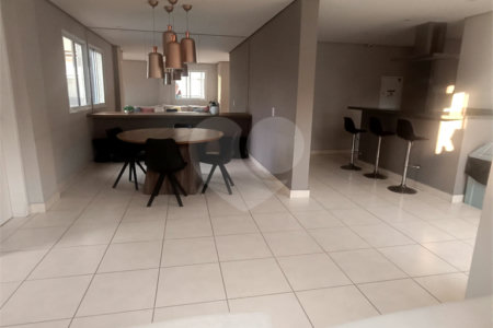 Apartamento à venda com 2 quartos, sendo 1 suíte,  em Parque Vitória, São Paulo, SP