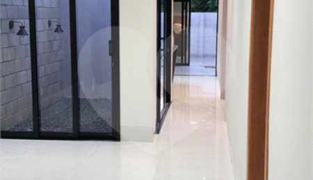 Casa à venda com 2 quartos, sendo 1 suíte,  no condomínio Florais Esmeralda, Cuiabá - MT
