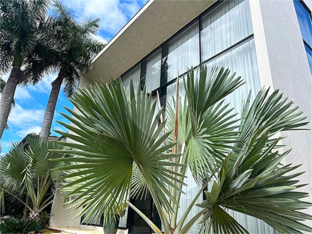 Casa à venda com 5 suítes no condomínio Tamboré II, Santana de Parnaíba - SP