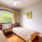 Casa à venda com 4 quartos, sendo 2 suítes, em Campo Belo, São Paulo, SP