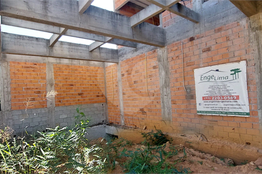 Casa à venda com 4 suítes no condomínio Sausalito, Mairiporã - SP