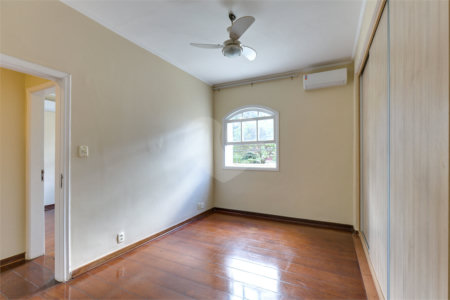 Casa à venda com 3 quartos, sendo 1 suíte, em Brooklin, São Paulo, SP